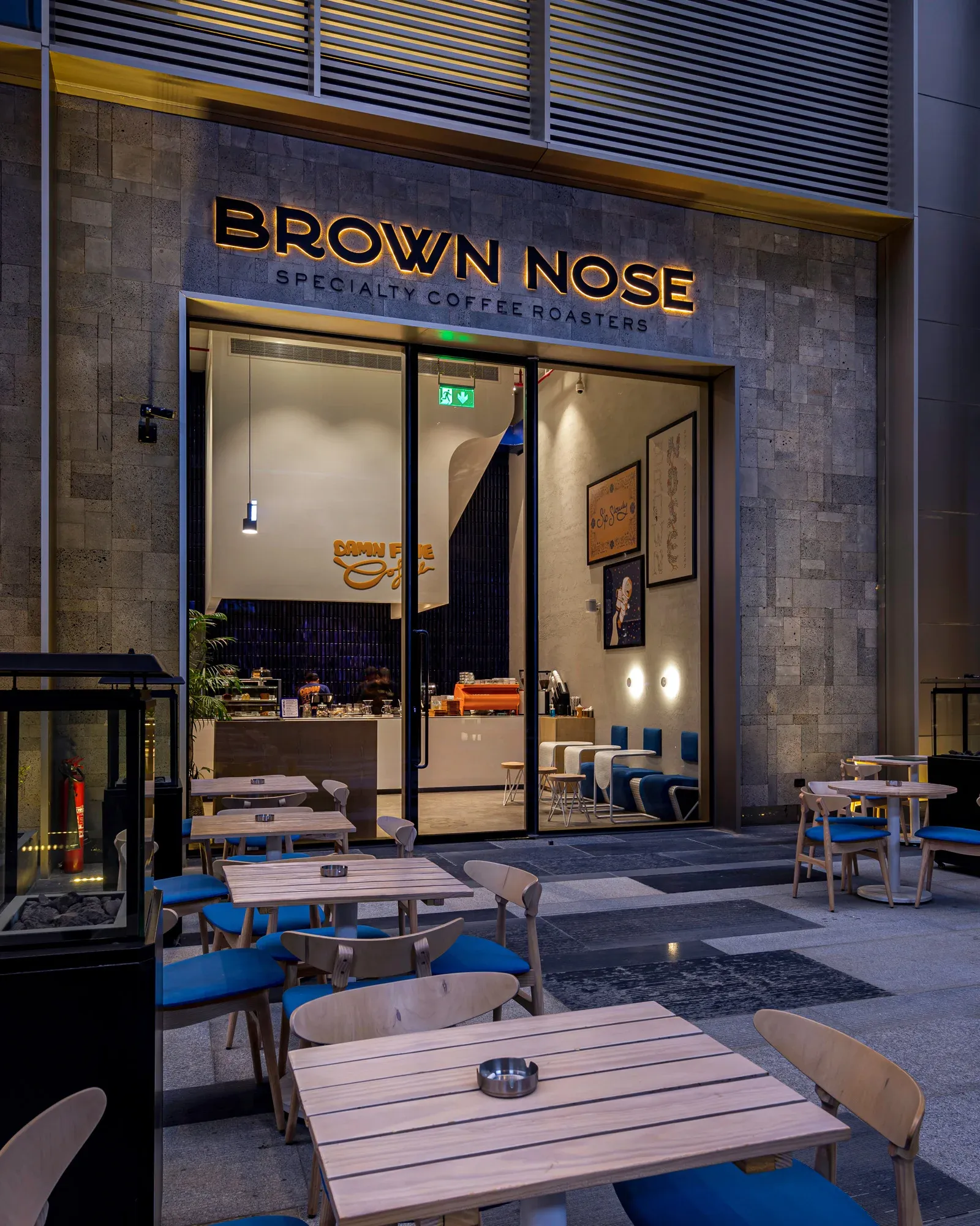 Brown Nose 5A, image 2