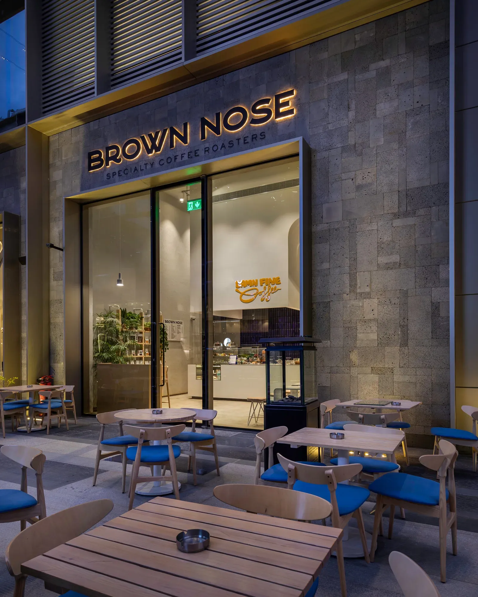 Brown Nose 5A, image 4